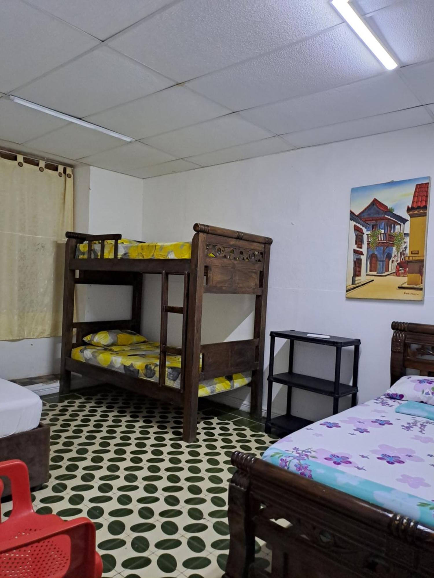 Casa Lara Pensión *