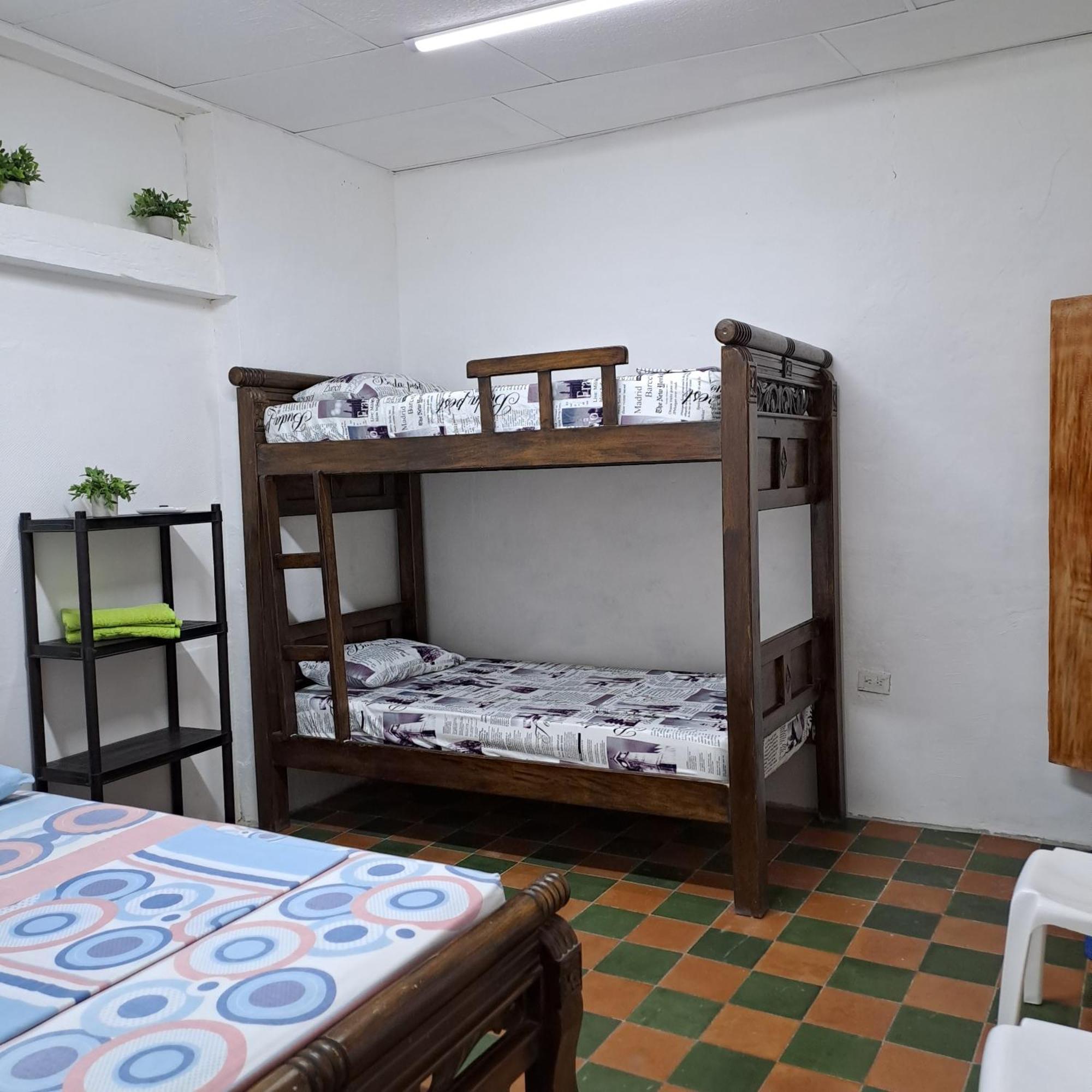 Casa Lara Pensión *